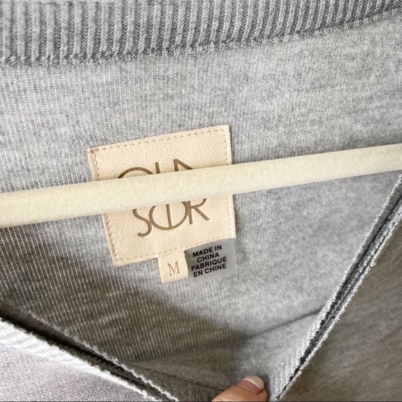 Chaser Grey Single Cold Shoulder Long Sleeve Pullover Sweatshirt Top Medium - Picture 5 of 5